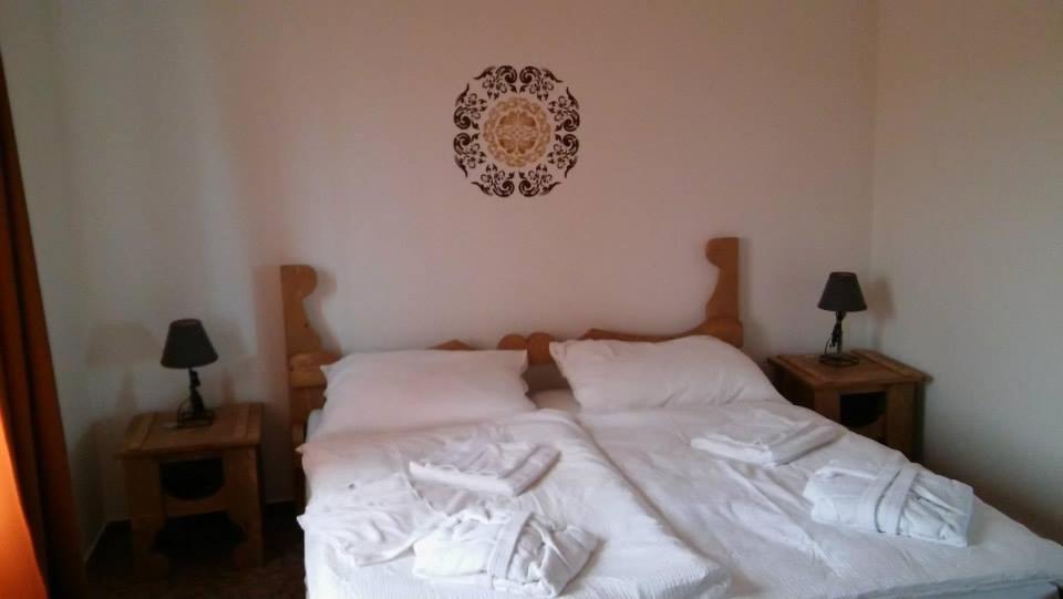 Szabolcs Vezér Panzió Bed and Breakfast Exterior foto