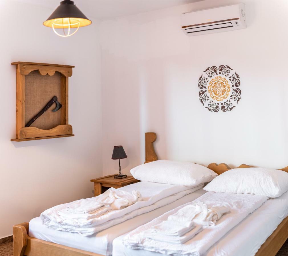 Szabolcs Vezér Panzió Bed and Breakfast Exterior foto